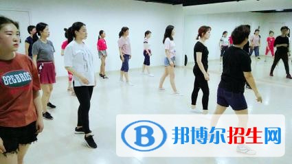 徐州沒(méi)高中畢業(yè)證能去中專學(xué)校