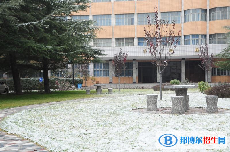 蘭州哪里的中專學(xué)校比較好