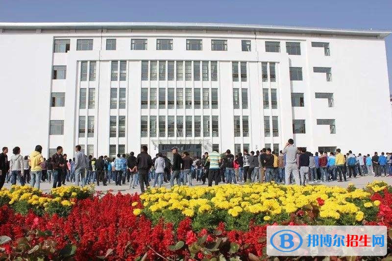 白銀中專學校生可以考大學嗎