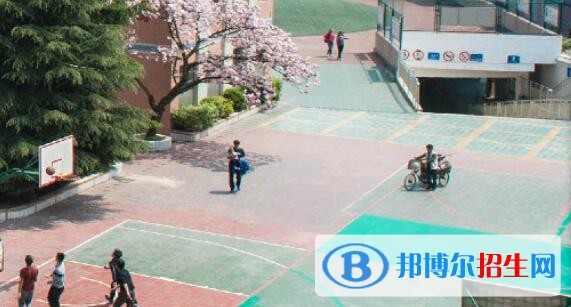 安順第三高級中學地址在哪里