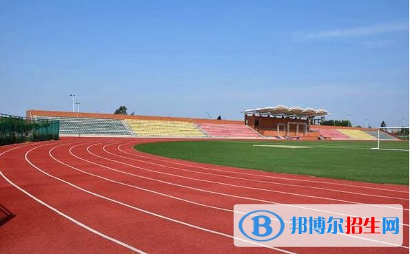 湖南中專學(xué)校和中專有什么區(qū)別