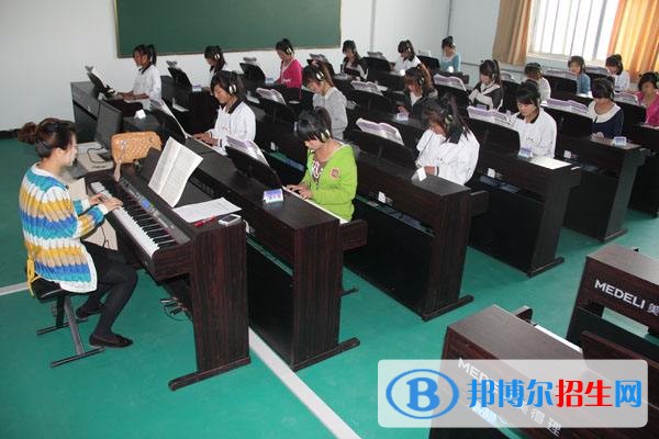 不是幼師專業(yè)的能夠做幼師嗎