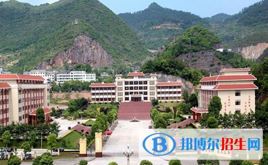 重慶經(jīng)貿(mào)職業(yè)學(xué)院錄取規(guī)則，助學(xué)措施