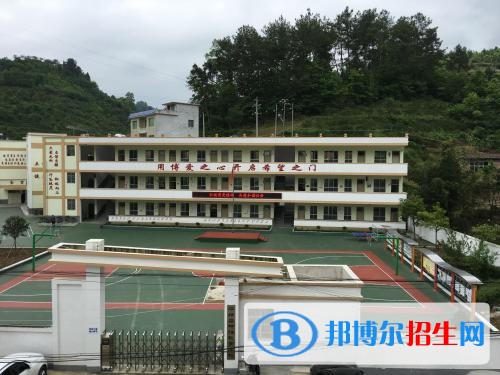 平塘縣中等職業(yè)學(xué)校基礎(chǔ)設(shè)施及教學(xué)環(huán)境建設(shè)