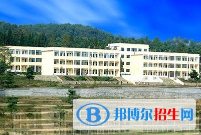 赫章縣平山農(nóng)業(yè)技術(shù)高級(jí)中學(xué)的辦學(xué)優(yōu)勢(shì)