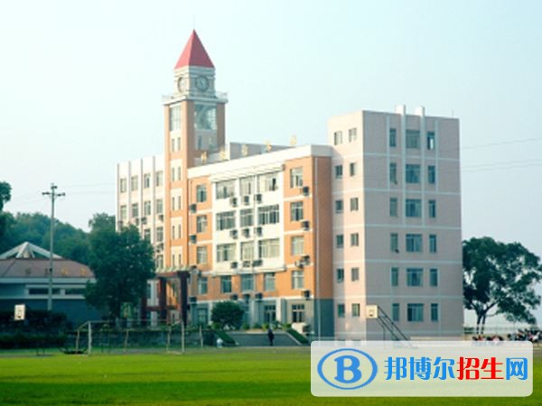 重慶航天職業(yè)技術(shù)學(xué)院收費(fèi)情況，資助政策