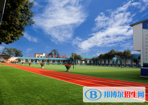 成都棠湖科學技術(shù)學校4