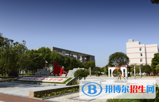 四川礦產(chǎn)機電技師學(xué)院1