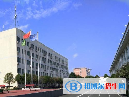 長沙高中跟中專的區(qū)別