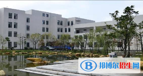長沙上中?？梢钥即髮W(xué)嗎 