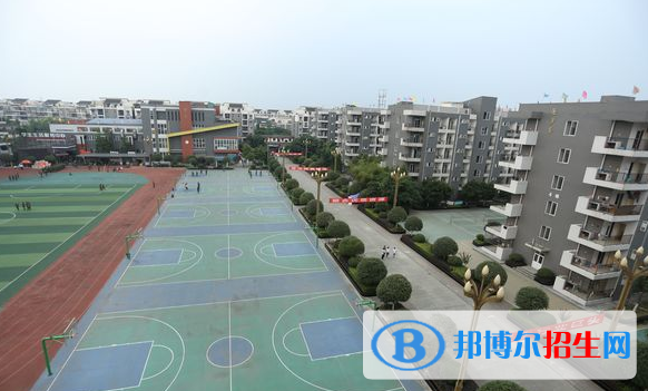 成都機(jī)電工程學(xué)校4
