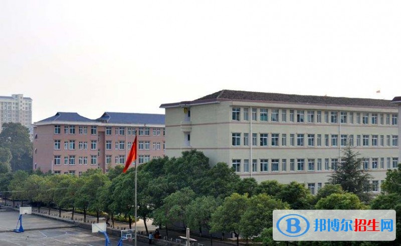 長沙初中畢業(yè)讀中專學(xué)校