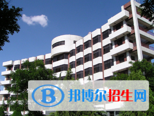 甘肅鐵路學(xué)校好點(diǎn)的大專學(xué)校