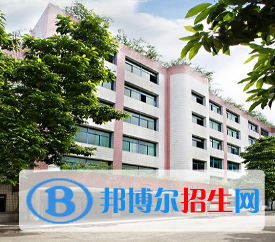 重慶的衛(wèi)校和其他衛(wèi)校比哪個(gè)好
