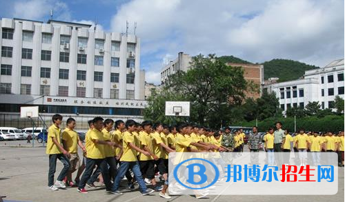 貴州郵電學校1