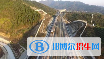 四川適合男生的鐵路學校