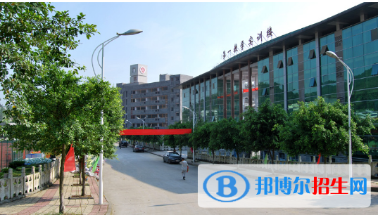 重慶2022年衛(wèi)校?？茖W校