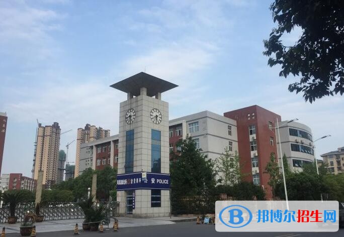 重慶經(jīng)貿(mào)中等專業(yè)學(xué)校2020年報(bào)名條件、招生要求、招生對象