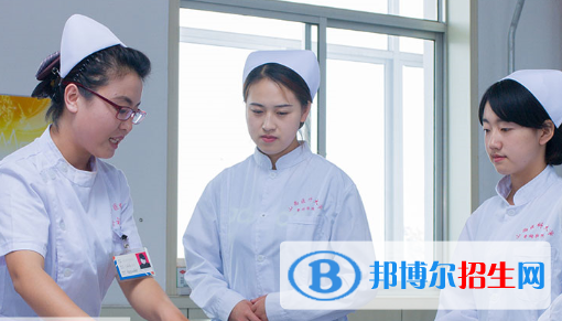 重慶2022年中專衛(wèi)?？梢钥即髮? width=