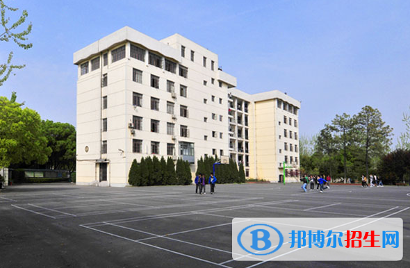 武漢第一輕工業(yè)學校1