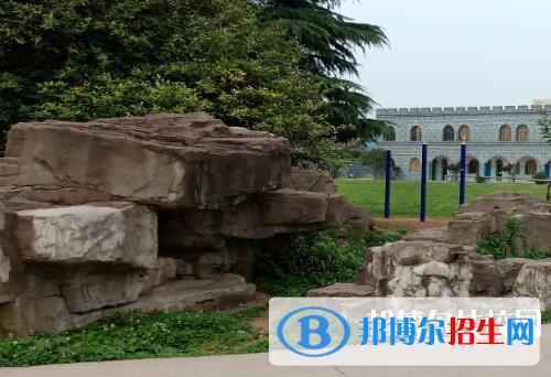 寧波國際文武學(xué)校2020年招生辦聯(lián)系電話