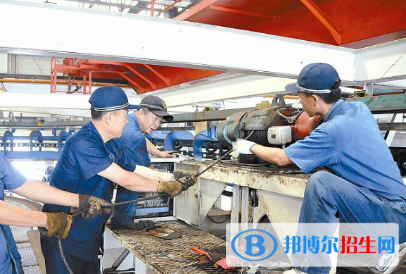 江西2020年現(xiàn)在鐵路學(xué)校學(xué)什么專(zhuān)業(yè)好