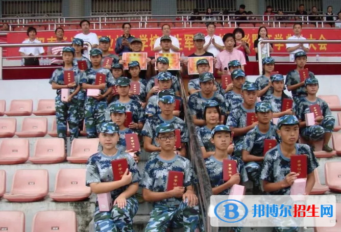 武漢南華光電職業(yè)技術(shù)學(xué)校6