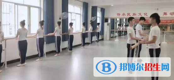 恭城瑤族自治縣民族職業(yè)教育中心2020年招生辦聯(lián)系電話(huà) 
