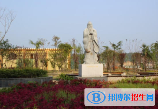 都昌中等專業(yè)學(xué)校2020年報(bào)名條件、招生要求、招生對(duì)象