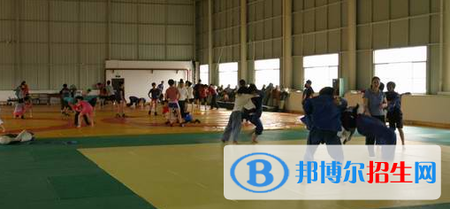 廣西體育運(yùn)動(dòng)學(xué)校2020年招生辦聯(lián)系電話 