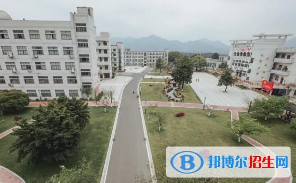 金華九峰職業(yè)技術(shù)學(xué)校2020年招生簡(jiǎn)章