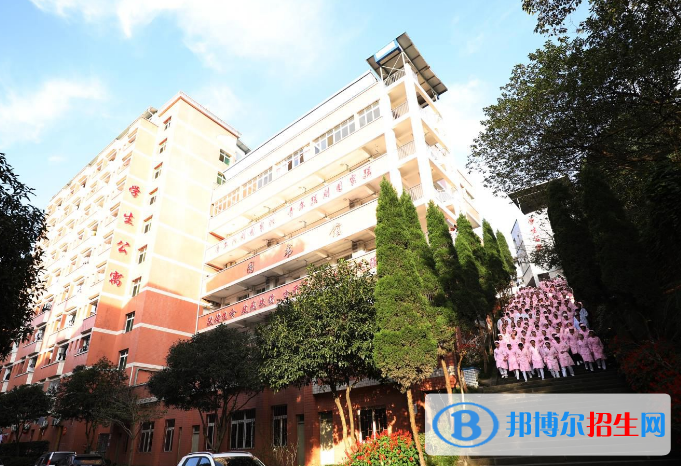 重慶2022年衛(wèi)校什么專(zhuān)業(yè)適合男生