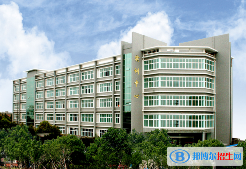 南京市2020年女生學鐵路學校有前途嗎