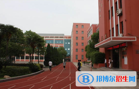 江西建筑工業(yè)學(xué)校2020年報名條件、招生要求、招生對象