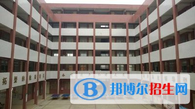 曲靖馬龍縣職業(yè)技術(shù)學(xué)校2020年報(bào)名條件、招生要求、招生對象
