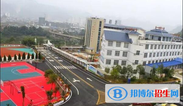 荔波中等職業(yè)學校地址在哪里