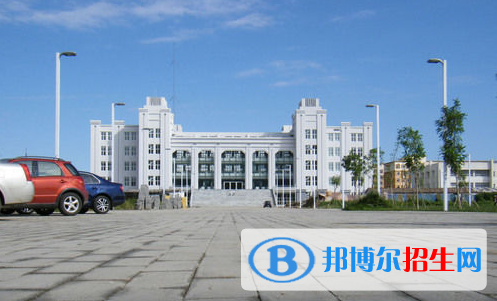 湖北航天工業(yè)學校3