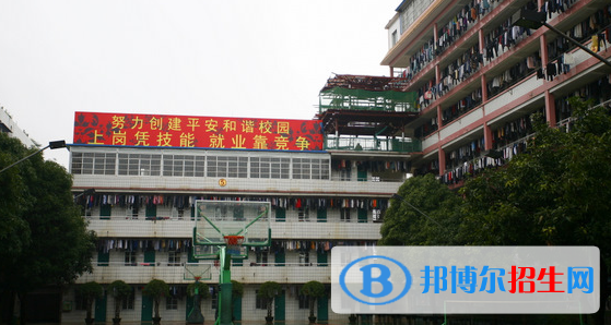 廣西商貿高級技工學校地址在哪里