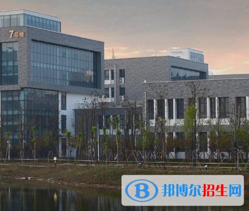 鄭州信息技術(shù)學(xué)校2021年報(bào)名條件、招生對(duì)象