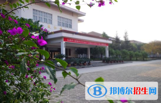 重慶2022年鐵路學(xué)校理論包括什么