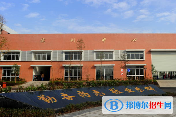 重慶2022年關(guān)于鐵路學(xué)校的大專(zhuān)學(xué)校