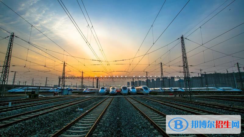 四川2020年鐵路學(xué)校報名方式