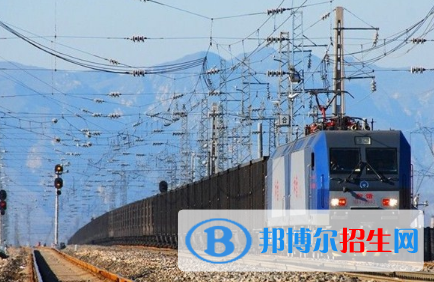 重慶2022年男生在鐵路學(xué)校學(xué)什么好