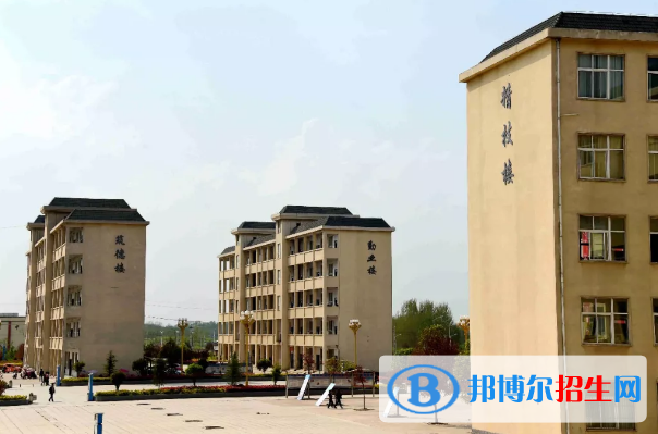 河南泌陽中等職業(yè)技術(shù)學(xué)校地址在哪里