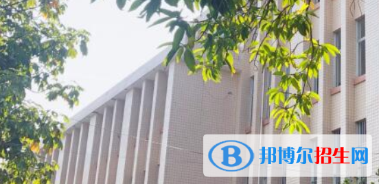 廣西工貿職業(yè)技術學校2020年招生辦聯(lián)系電話 