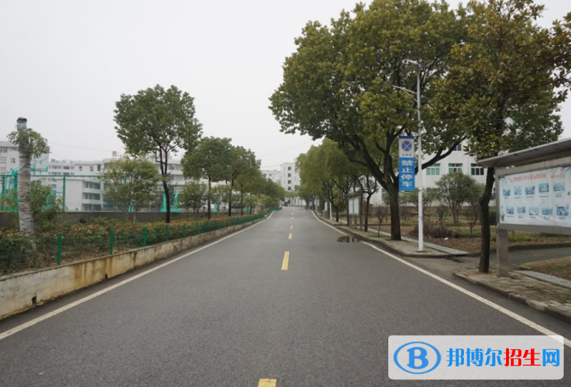 羅田理工中等專業(yè)學(xué)校2020年招生辦聯(lián)系電話