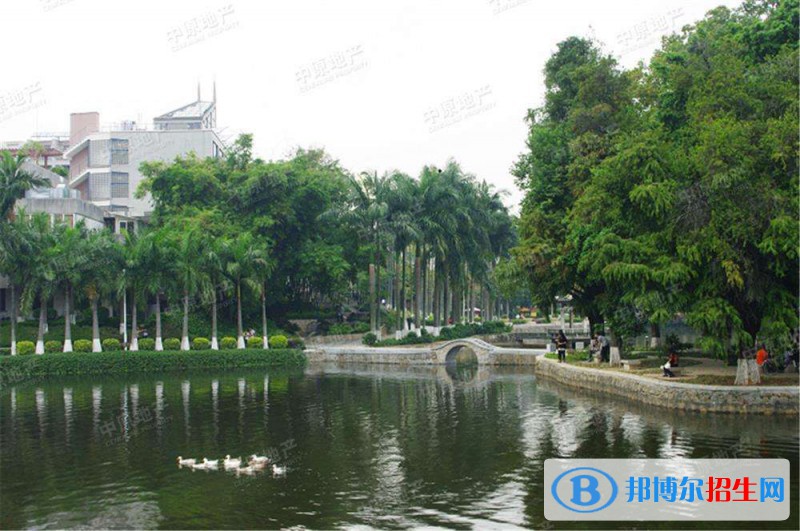 麻城宋埠職業(yè)高級中學(xué)2020年招生辦聯(lián)系電話