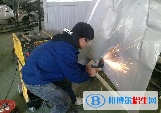 廣東2020年汽修學(xué)校都能學(xué)什么