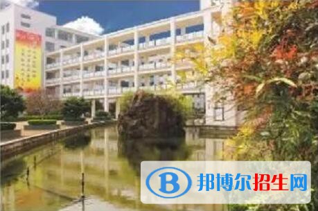 臨海豪情汽車(chē)工業(yè)學(xué)校地址在哪里