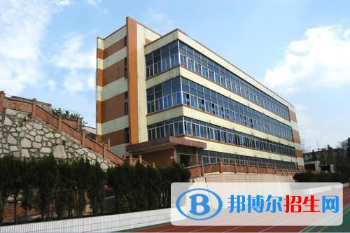貴陽財(cái)經(jīng)學(xué)校2020年招生辦聯(lián)系電話